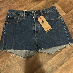 Levi 501 shorts size 29 nwt